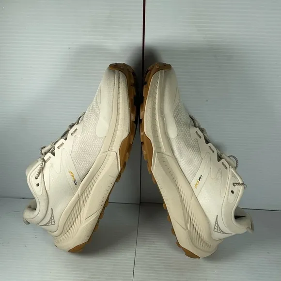 HOKA Transport