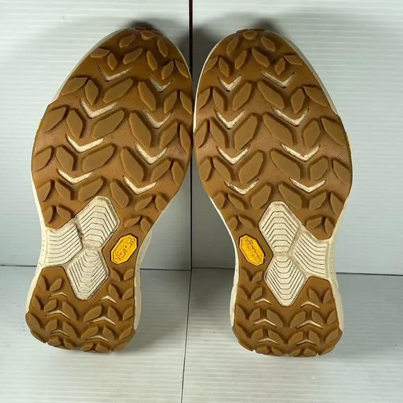 HOKA Transport