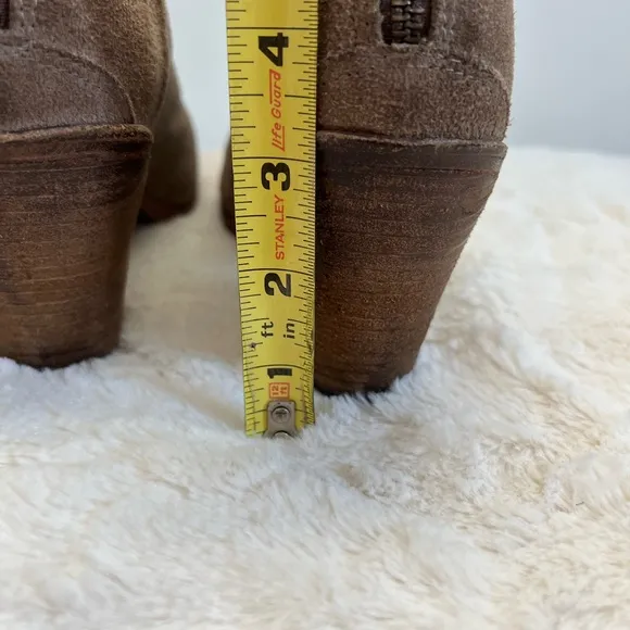 Hoss Intropia Anthropologie Suede Heeled Zipper Booties Natural Tan‎ Size 39/8