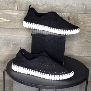 Ilse Jacobsen Women's Iconic Tulip 139 Black Perforated Shoes