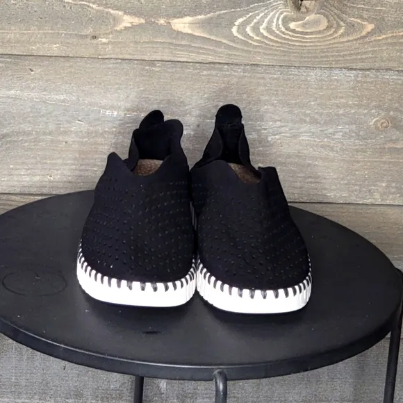 Ilse Jacobsen Women's Iconic Tulip 139 Black Perforated Shoes