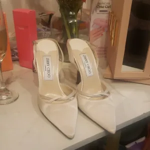 Jimmy Choo Silver and White Heels Sleek  Dust bag