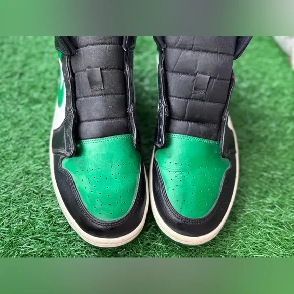 Jordan 1 MidGreen Toe Size 11