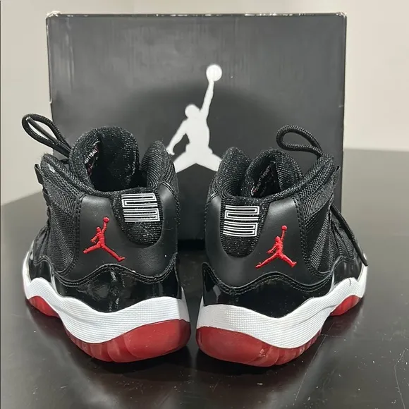JORDAN 11 RETRO kids Black and Red Basketball Shoes