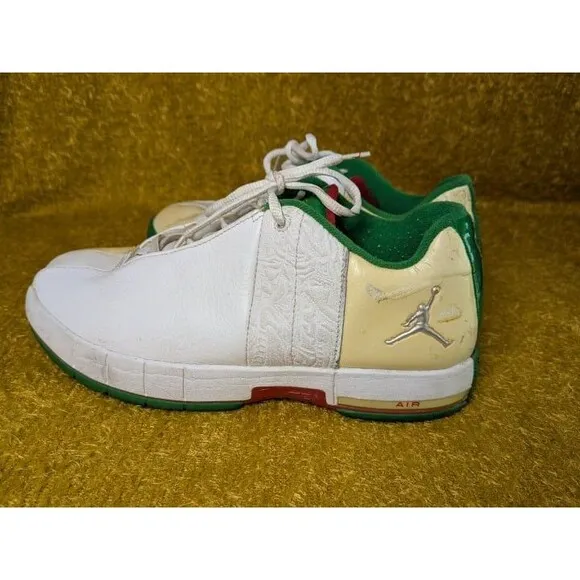 Jordan TE2 Low White Green Red Leather Basketball Sneakers Size 9