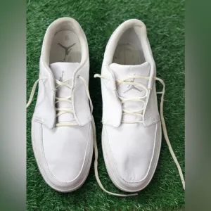 Jordan V.5 Grown LowWhite Sneakers size 10