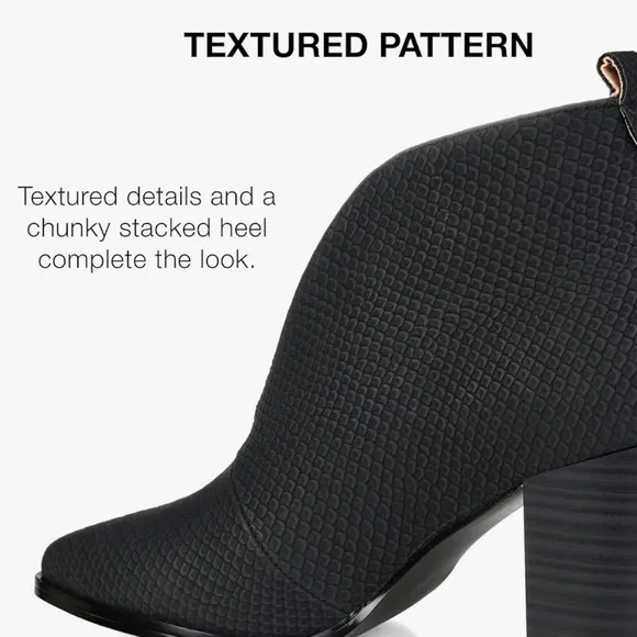Journee Collection Women’s Bellamy Vegan Leather Heeled Bootie in Black size 7.5