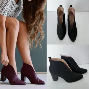 Journee Collection Women’s Bellamy Vegan Leather Heeled Bootie in Black size 7.5