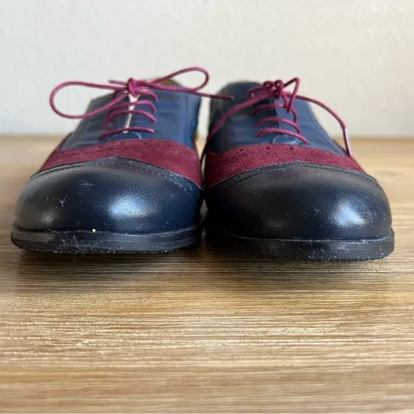Julia Bo Blue Leather Oxford Shoes Size 9.5 Round Toe Lace Up Preppy Brogues