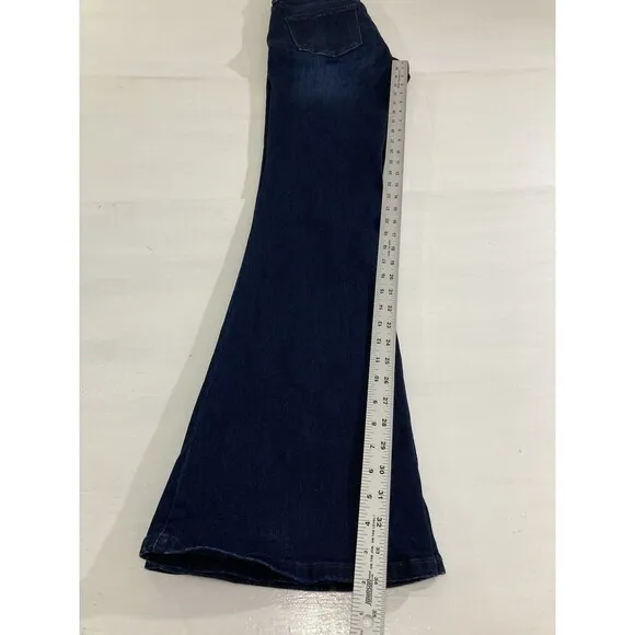 Kancan Jeans Women's 7/27 Blue Denim Trisha Mid Rise Classic Flare KC6102D