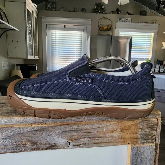 Keen Canvas Slip On Shoes Casual Outdoor Volcanized Shoe Mens 10