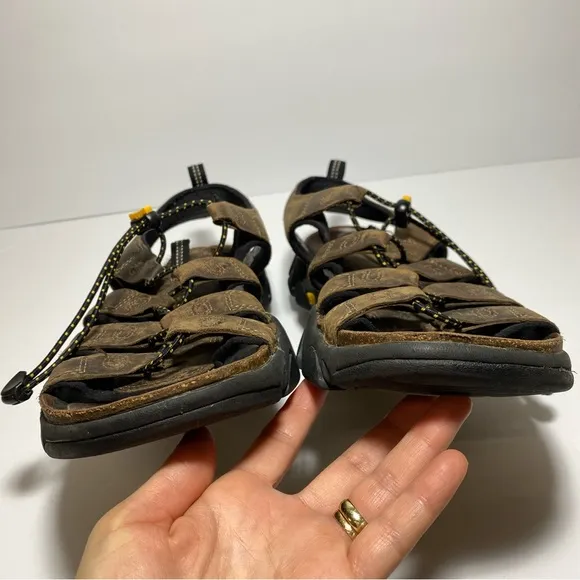 Keen Daytona Fishermen Sandals Men's Size 11 Brown Leather Waterproof Shoes