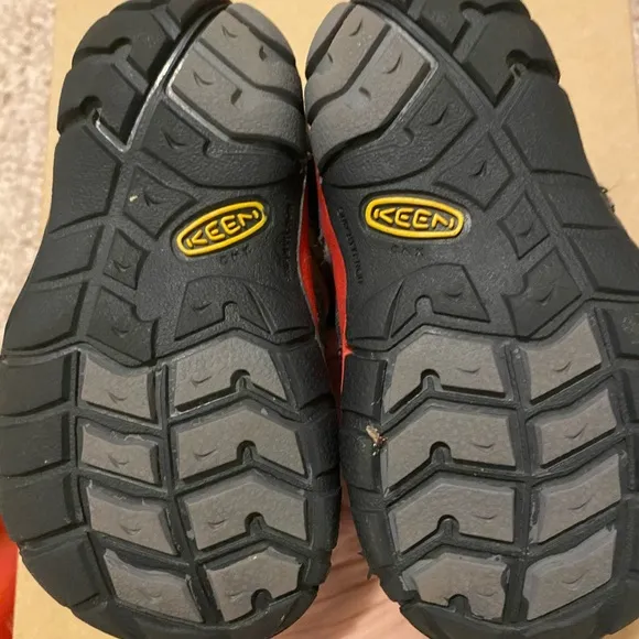 Keen toddler shoes. BRAND NEW NWOT
