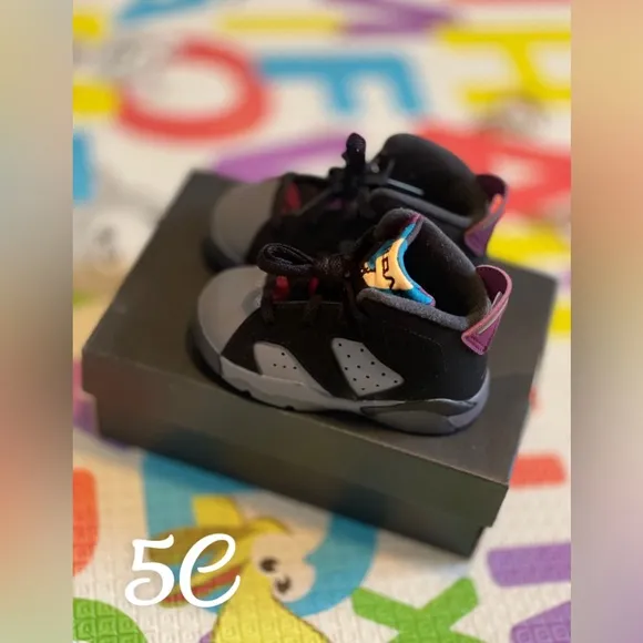 Kids Black and Gray Jordan 6 Retro Bordeaux