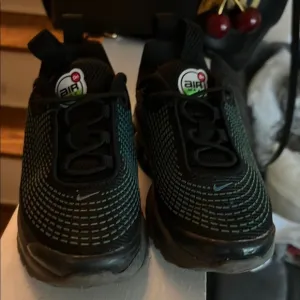 Kids Black and Green Nike Air Shoes