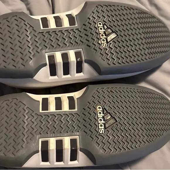Kobe two ‘white’ adidas