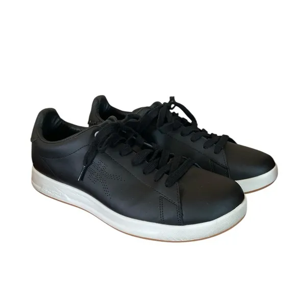 KURU Sneakers Men’s Size 10 Black and White Minimalist Design