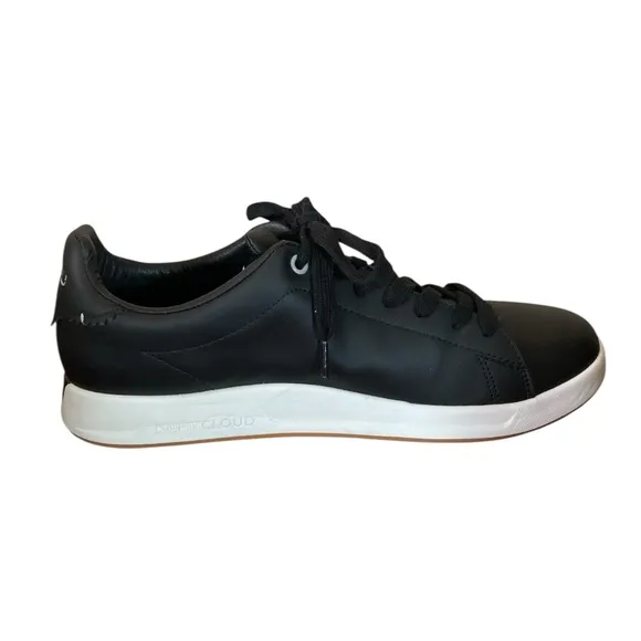 KURU Sneakers Men’s Size 10 Black and White Minimalist Design