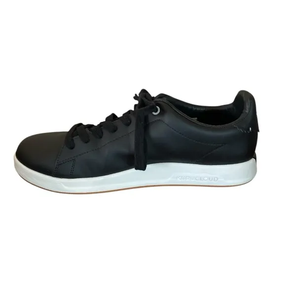 KURU Sneakers Men’s Size 10 Black and White Minimalist Design