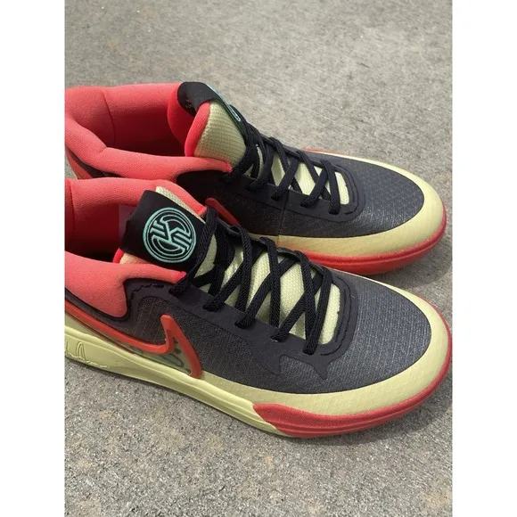 Kyrie 8 Go (PS) Black / Lemon Chiffon DQ8077-003 Size 2.5 Y