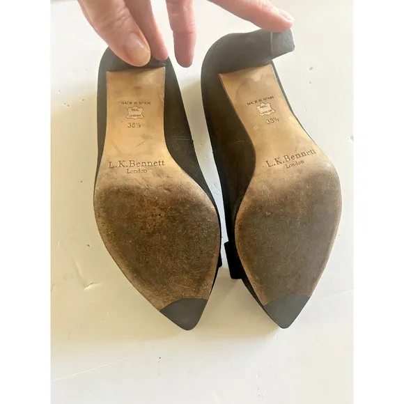 L.K. BENNETT Black Suede Court Shoes Pumps Bow Detail Size 38.5 US 7.5 Beautiful