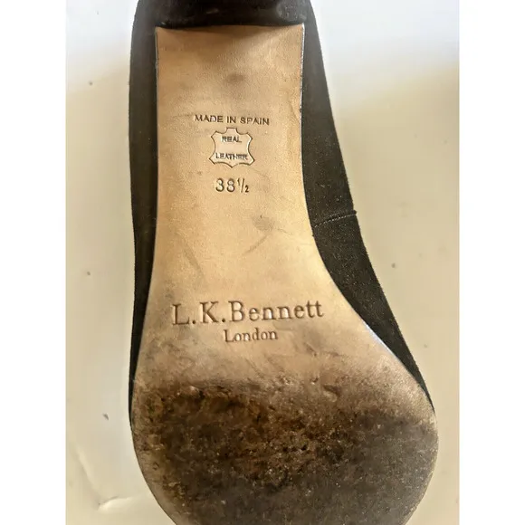 L.K. BENNETT Black Suede Court Shoes Pumps Bow Detail Size 38.5 US 7.5 Beautiful