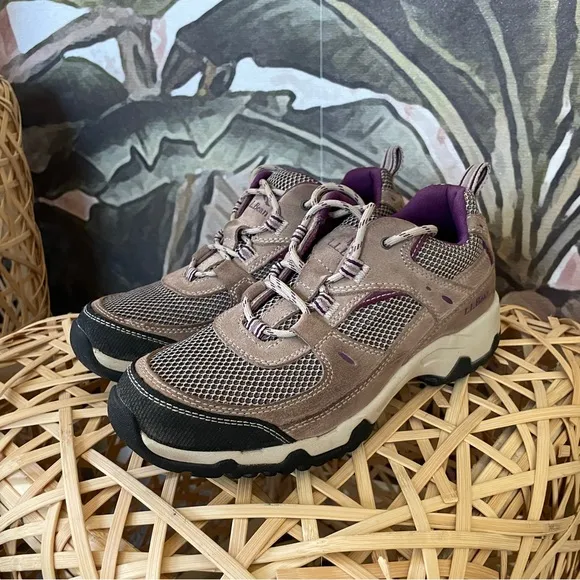 L.L.Bean Womens Trail model 4 Beige Waterproof Hiking Shoes Soze 8.5 Medium