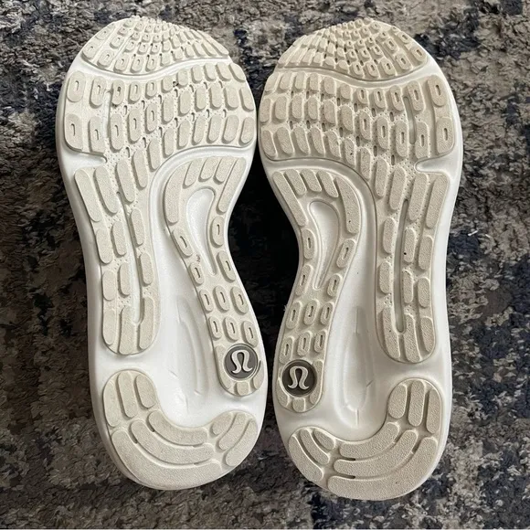 Lululemon Beyondfeel Running Shoes Size 10