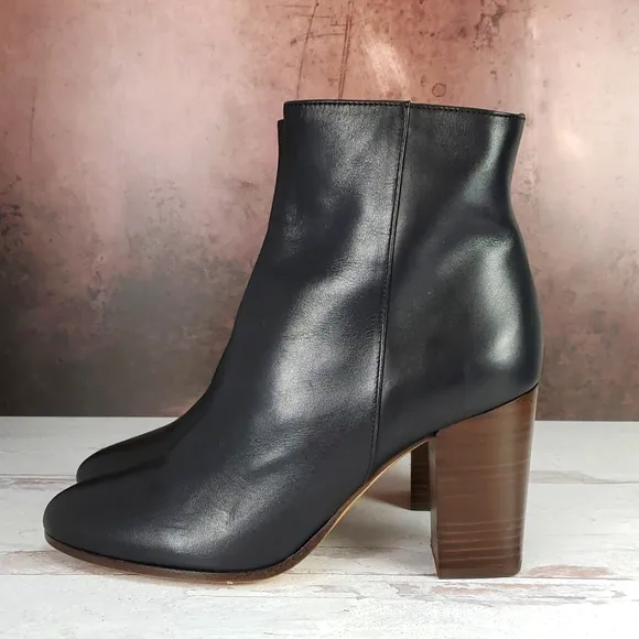 Maje | NWOT Flixy Black Leather Minimalist Boho Career Wear Ankle Boots