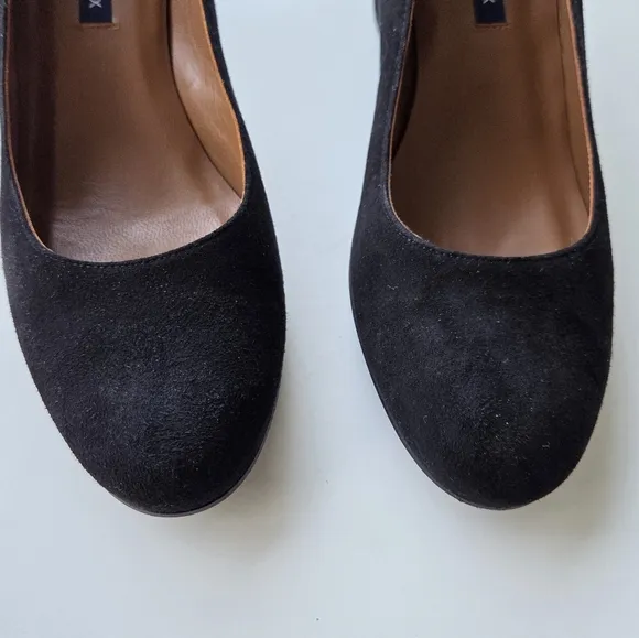 Margaux The Heel in Black Italian Suede Size 40 Block Heels Shoes Size 9.5