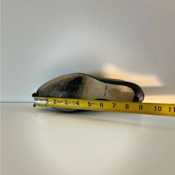 Mellow Yellow Paris Black Leather Silver Trim Oxford Heels, Sz 38 EU / 7.5 US