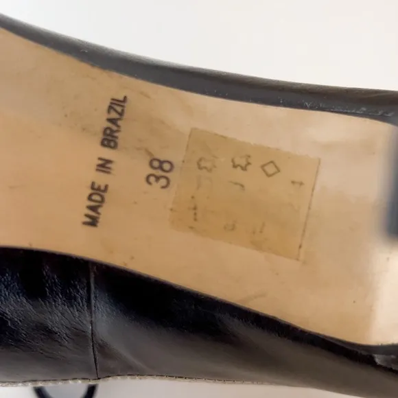 Mellow Yellow Paris Black Leather Silver Trim Oxford Heels, Sz 38 EU / 7.5 US