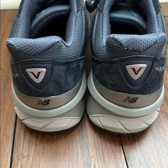 Men's Navy Athletic Shoes