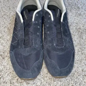 Merrell women’s shoe size 9.5