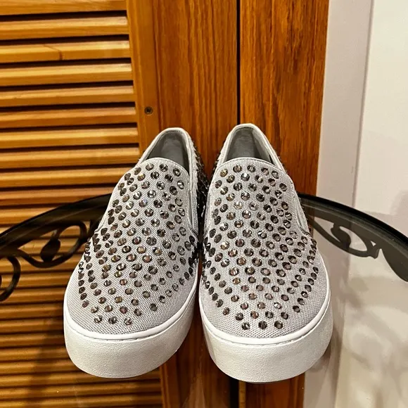 Michael Kors Stunning Silver Sneakers | 7.5 NOWT 🪩🤩