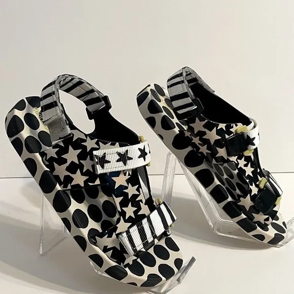Mini Melissa   Fábula Ping Pong Casual Sandals heel straps. Girls shoes stars
