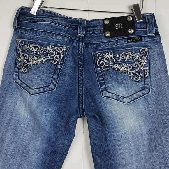 Miss Me embroidered studded rhinestone cropped jeans JE34GC4 size 28