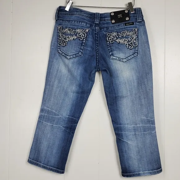 Miss Me embroidered studded rhinestone cropped jeans JE34GC4 size 28