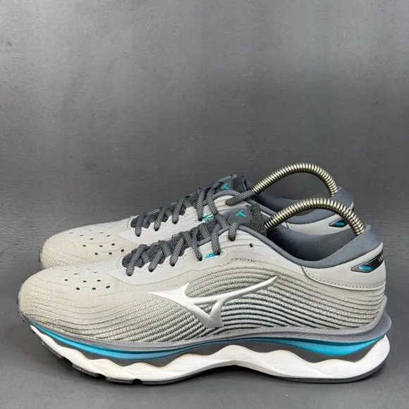 Mizuno Wave Sky 5 Running Training Sneakers, Womens Shoes Gray Multi size 9.5