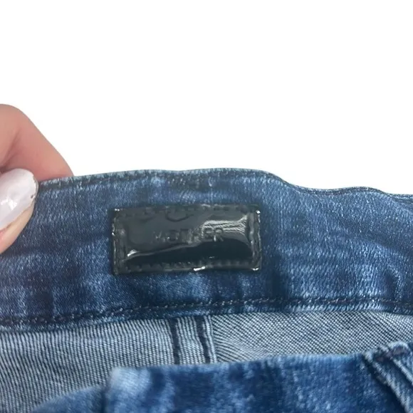Mother Medium Wash Denim Blue High Rise Skiny Jeans in 5 Pocket Size 28
