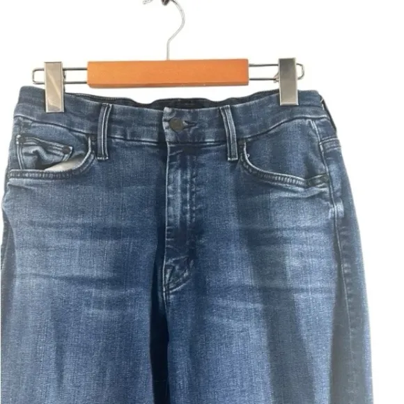 Mother Medium Wash Denim Blue High Rise Skiny Jeans in 5 Pocket Size 28