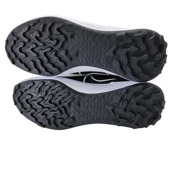 MSRP $110, Nike Men's Infinity Pro 2 Golf Shoes, size 9.5, Black/White. From t