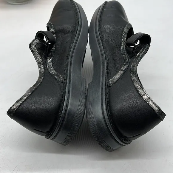 NAOT Black Leather Maryjane Loafer Size 10. BLO2878A