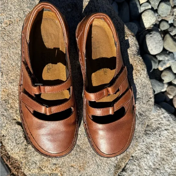 Naot Latte Brown Leather Mary Jane Shoes
