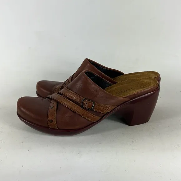 Naot tan brown leather minimalist clog backless heeled mules women’s size 8