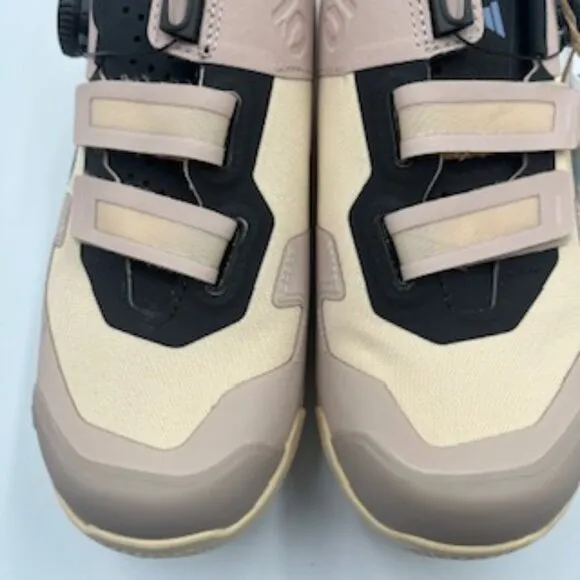 NEW Adidas 5.10 Kestrel BOA Womens 7.5 Mountain Biking Shoes Sand Strata Tan NWT