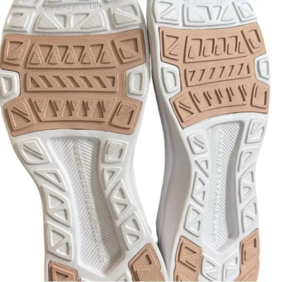 New! APL TechLoom Tracer Knit Training Shoes Rose
