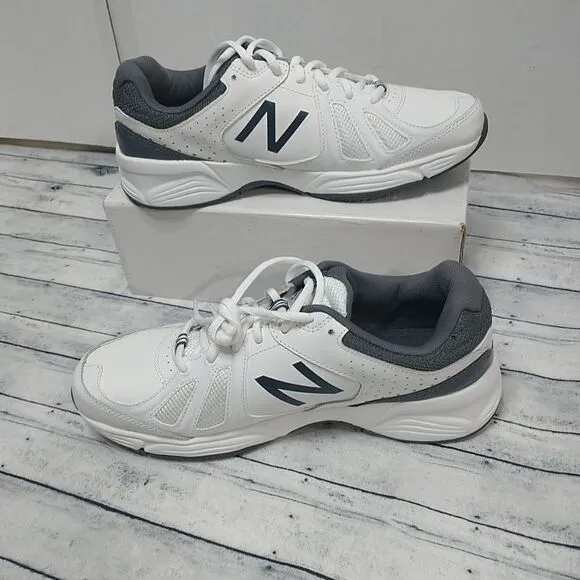 New Balance 519 MX519WG2 Mens SZ 8.5D White Logo Cross-Training Sneaker Shoes