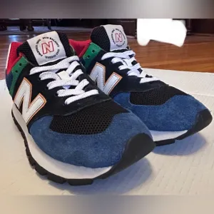 New Balance 574 Rugged. Size 9. Black/Captain Blue Men's Running Trainers
