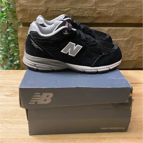 New Balance 990 Running Sneakers